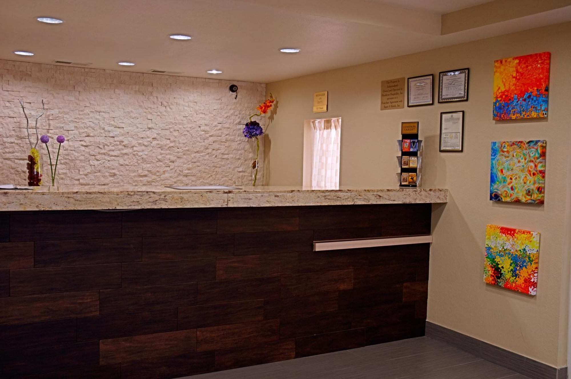 Super 8 By Wyndham Irving/Dfw Apt/North Esterno foto